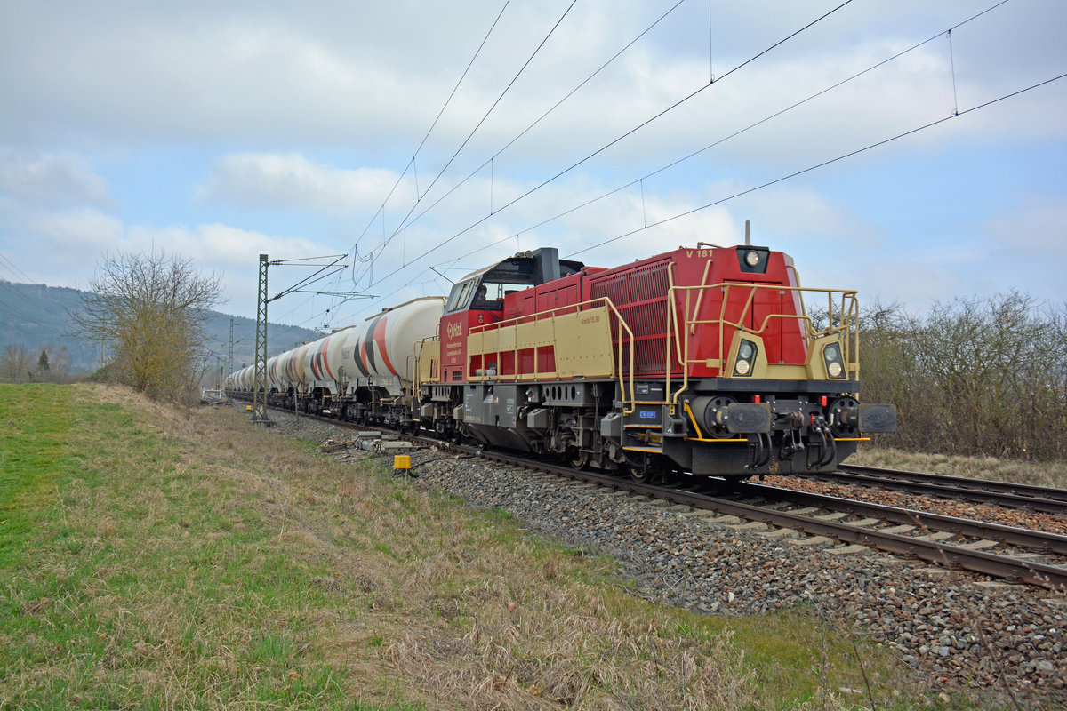 Hohenzollerische Landesbahn AG (HzL) V 181 mit Holcim-Ölschiefer-Züge am25.03.2017 bei Welschingen-Neuhausen 