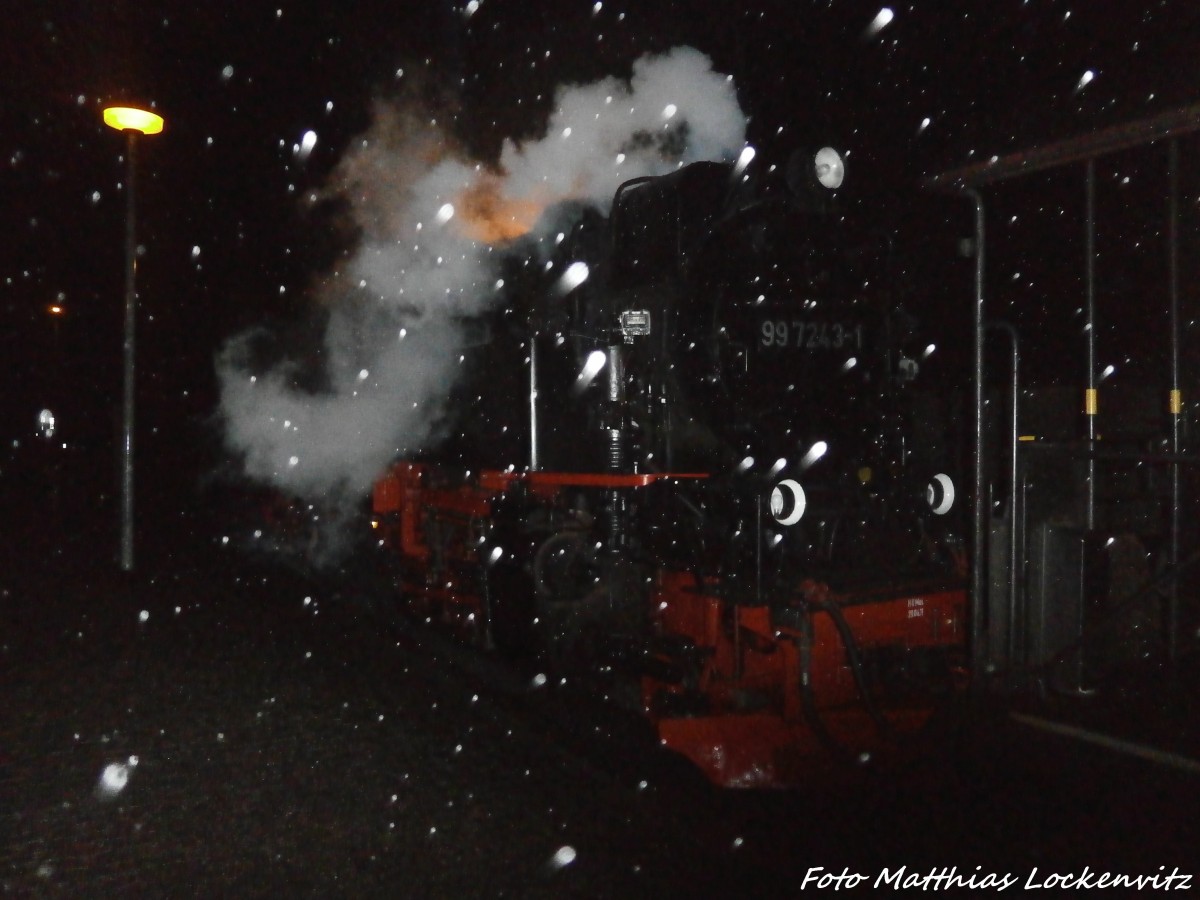 HSB 99 7243-1 im Bahnhof Drei Annen Hohne am 21.12.14