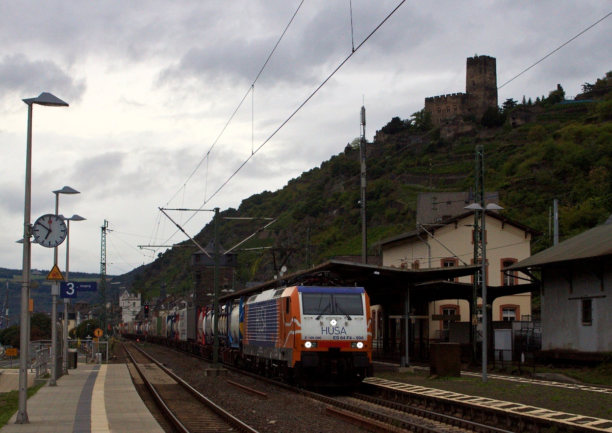 HUSA ES 64 F4-996 mit Containerzug am 14.09.13 in Kaub