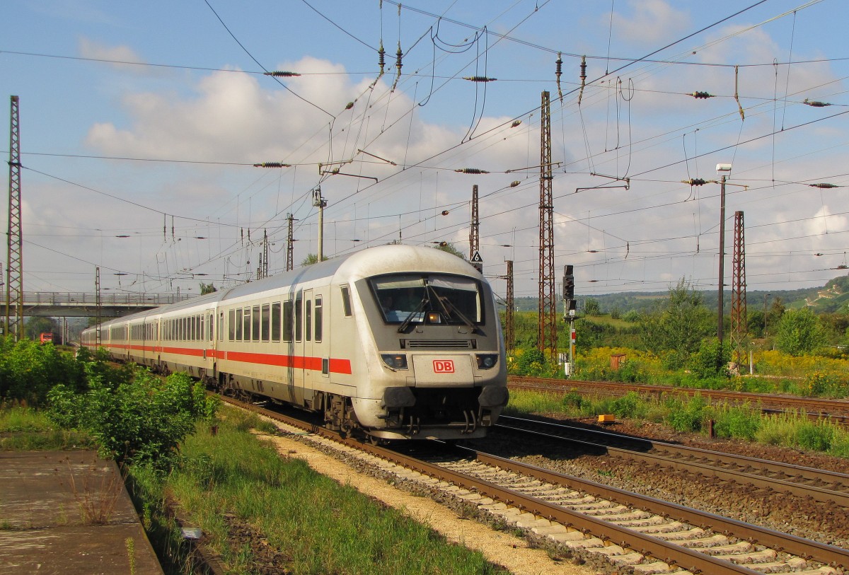 IC 2157 von Frankfurt (M) Hbf nach Leipzig Hbf, am 08.09.2015 in Naumburg Hbf.