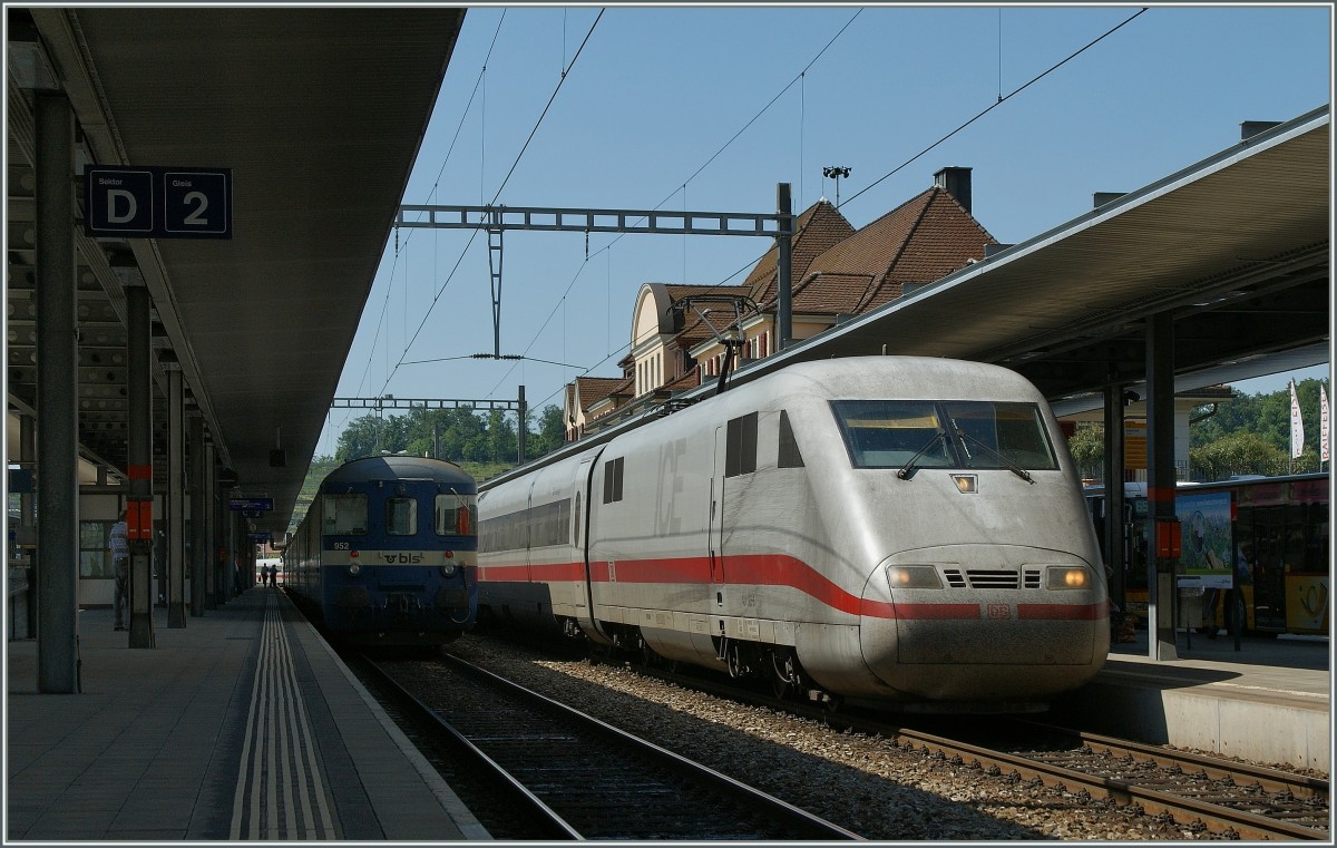 ICE von Berlin Ostbahnhof nach Interlaken Ost bei Halt in Spiez.
7. Juni 2013