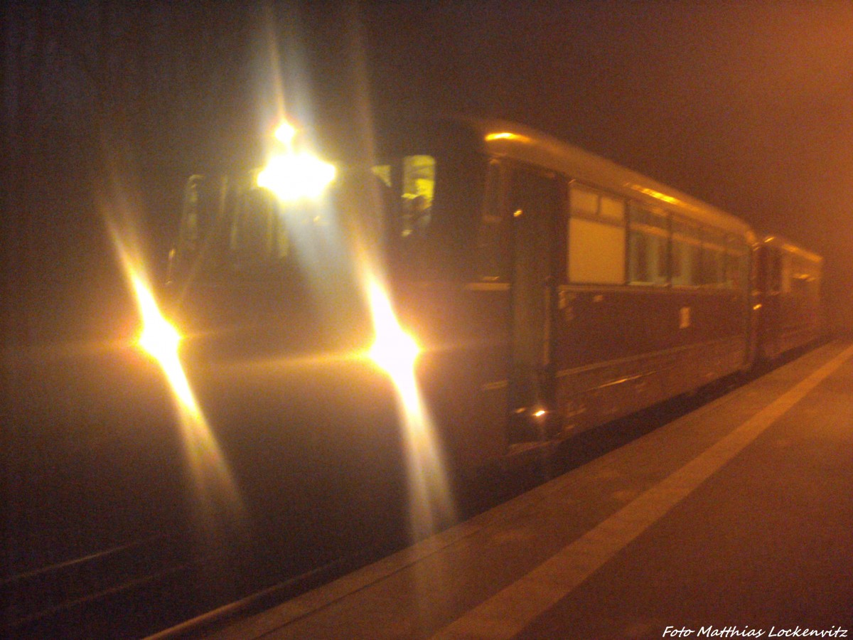 Im Dichten Nebel Stehen 172 171 + 172 132 als PRE 81250 mit ziel Bergen auf Rgen im Bahnhof Lauterbach Mole Bereit am 6.3.14