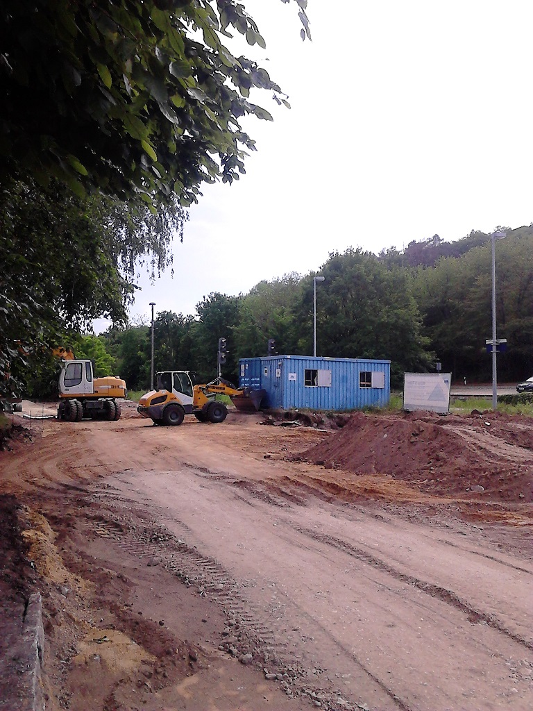Im Juni 2020 wurde am Bahnhof Nebra mit dem Bau einer Bahn-Bus-Schnittstelle begonnen, f�r die sich auch die IG Unstrutbahn eingesetzt hat; 13.06.2020 (Foto: Thomas M�ller)