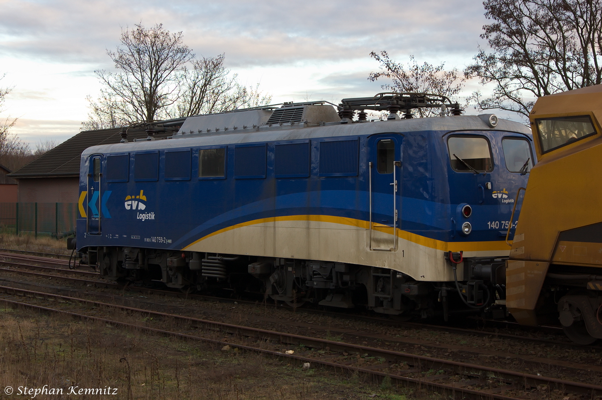 In Rathenow stand immer noch die 140 759-2 der evb Logistik. 17.01.2014