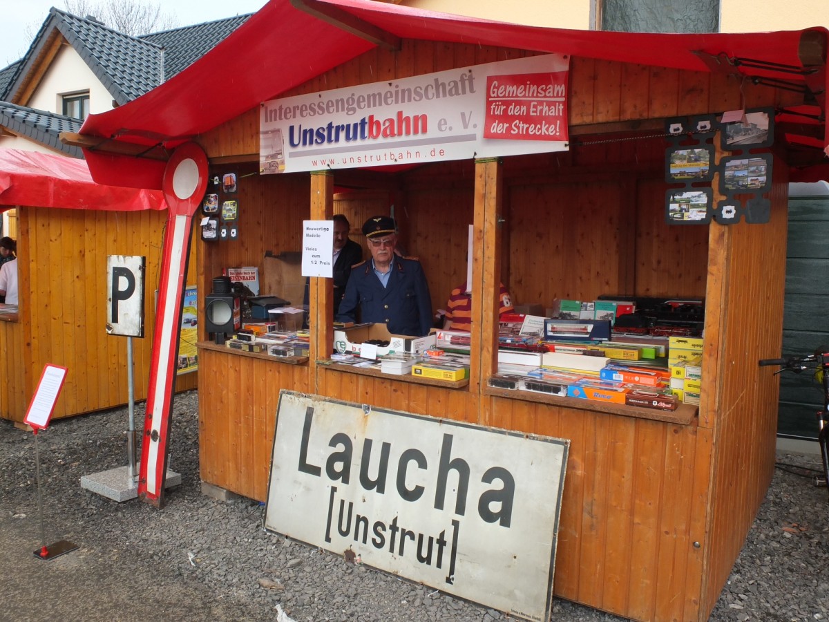 Infostand der IG Unstrutbahn e.V. beim Fest  100 Jahre Finnebahn  am 01.05.2014 in Bachra. (Foto: Heiko Kern)