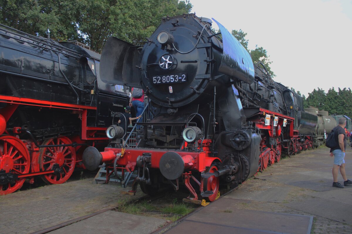 Ins Bw Beekbergen steht 52 8053 und wird am 6 September 2025 whrend Terug-naar-Toen fotografiert.