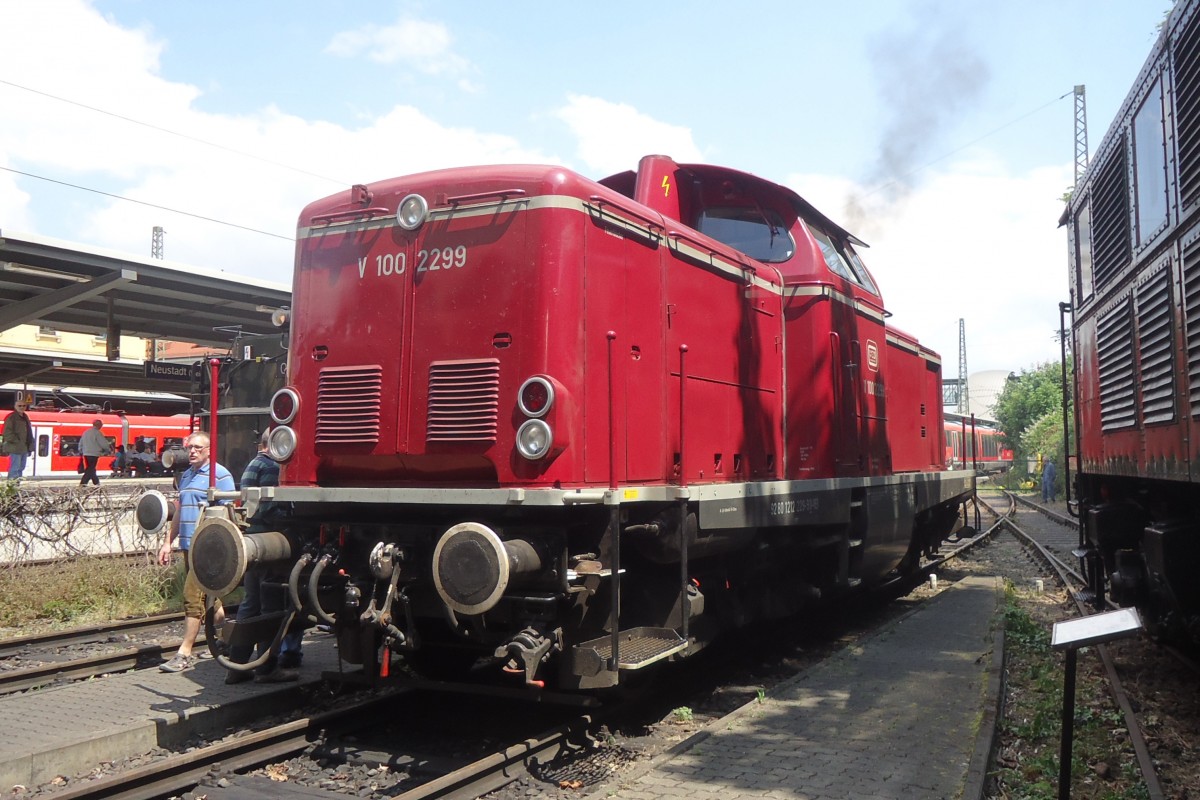 Ins DGEG-Museum in Neustadt (Weinstrasse) am 31 Mai 2014 wurde V 100 2299 geschossen.