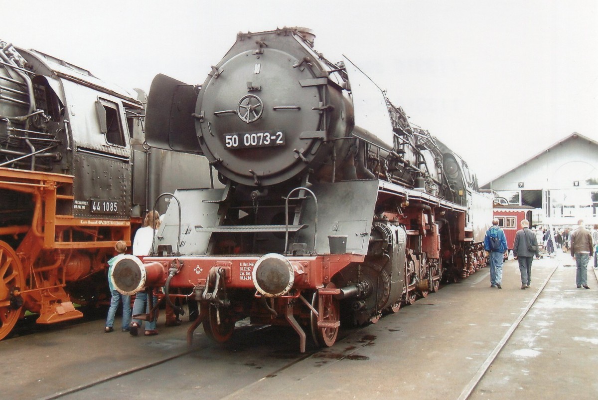 Ins Museumsbw Beekbergen der VSM steht am 2 September 2012 50 0073.