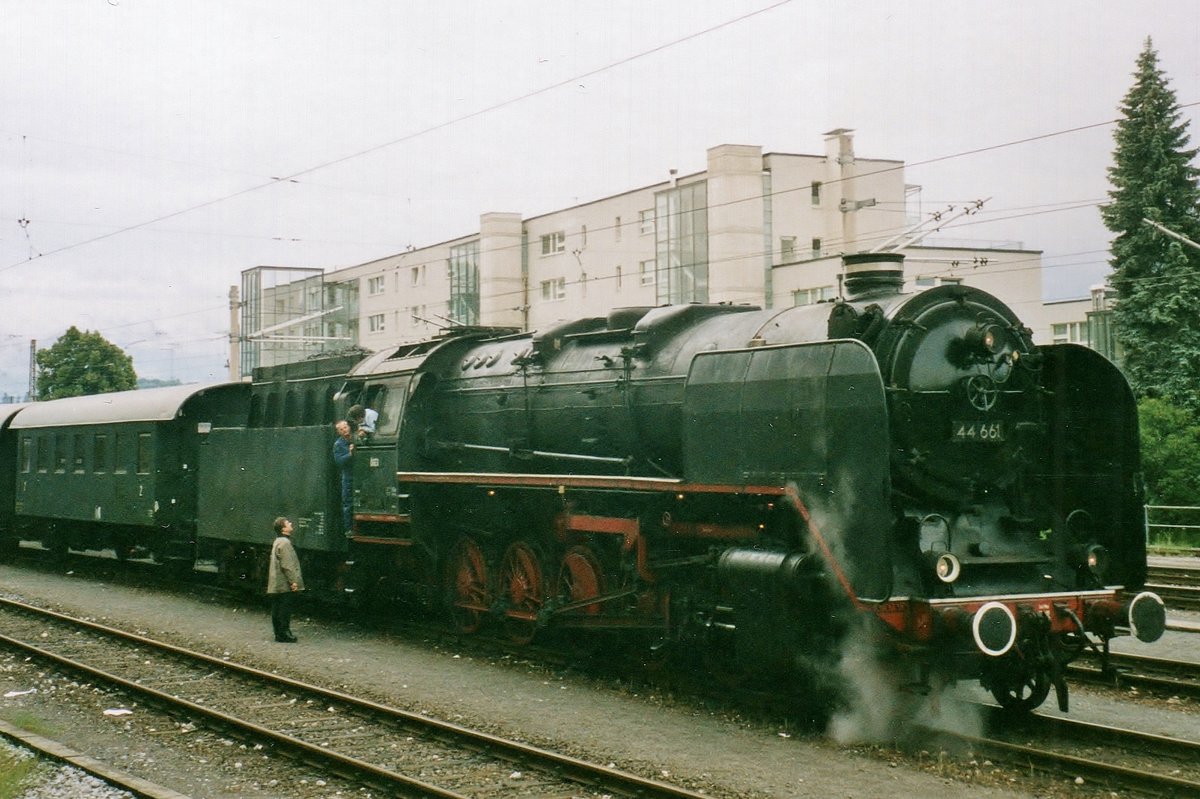 Inspektion für 44 661 in Salzburg-Itzling am 30 Mai 2004.