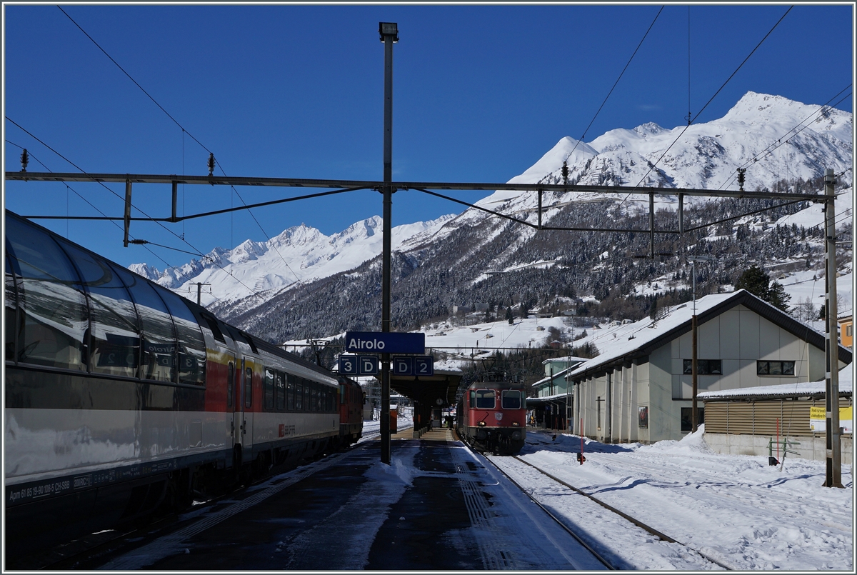 IR Verkehr Locarno - Zürich/Basel in Airolo. 
11. Feb. 2016