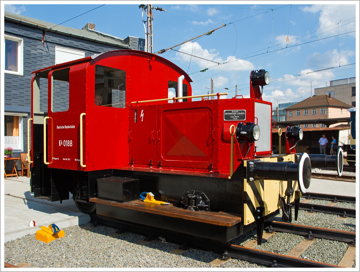 K 0188 (ex DB 311 188-7)  ausgestellt am 17.08.2013 im Sdwestflische Eisenbahnmuseum in Siegen. 

Die K I wurde 1936 bei der Maschinenfabrik Esslingen mit der Fabriknummer 4290 gebaut und die DRG (Deutsche Reichsbahn-Gesellschaft) als K 0188 geliefert (am Fabrikschild ist zwar 1939 zu lesen. aber dies kann nicht sein). Mit Grndung der Deutsche Bundesbahn im Jahr 1949 wurde sie hier weiter als K 0188 gefhrt, mit dem neuen Nummernschema der DB wurde sie 1968 in DB 311 188-7 umgezeichnet. Die Ausmusterung bei der DB erfolgte 1971 und 1972 wurde sie dann an die Firma Schwarz & Ulrich KG in Friedberg (Hessen) verkauft.
 
Im Jahre 1983 ging sie an die EFW - Eisenbahnfreunde Wetterau, 1999  an die Eisenbahnfreunde Betzdorf und seit 2010 ist sie im Eigentum vom SEM Siegen - Sdwestflisches Eisenbahnmuseum IG Historischer Lokschuppen Siegen.

Technische Daten:
Spurweite: 1435 mm
Achsfolge:  B
Lnge ber Puffer: 5.575 mm
Breite: 2.960 mm
Hhe ber Schienenoberkante: 3.005 mm
kleinster befahrbarer Gleisbogen: 50 m
Dienstgewicht: ca.10 t
Motorleistung: 50 PS (ehemals 39 PS) 
Motor: luftgekhlter Deutz F4L514 Dieselmotor 
Leitungsbertragung: mechanisch (vom Getriebe ber Rollenkette auf die Achsen)
Hchstgeschwindigkeit: 23 km/h 
Kraftstoffvorrat: ca. 58 l
