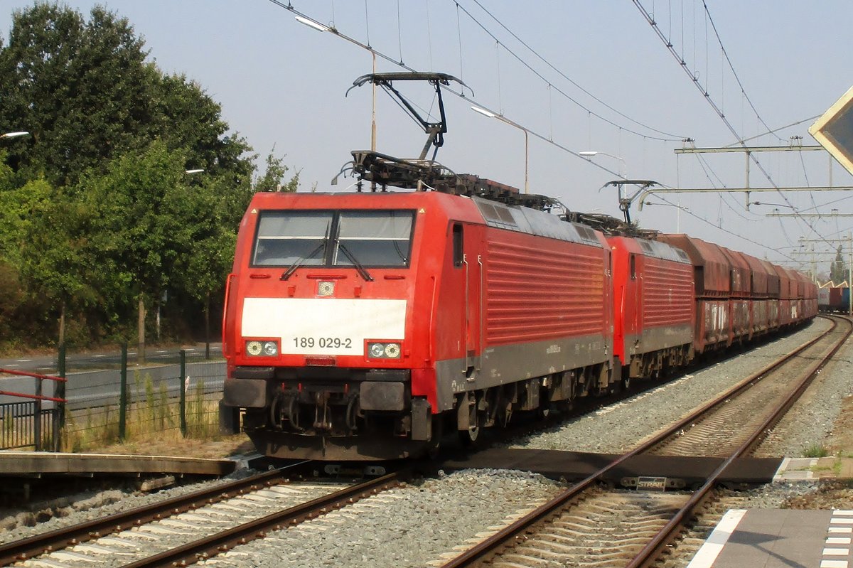 Kohlezug mit 189 029 durchfahrt am 22 Augustus 2018 Blerick.