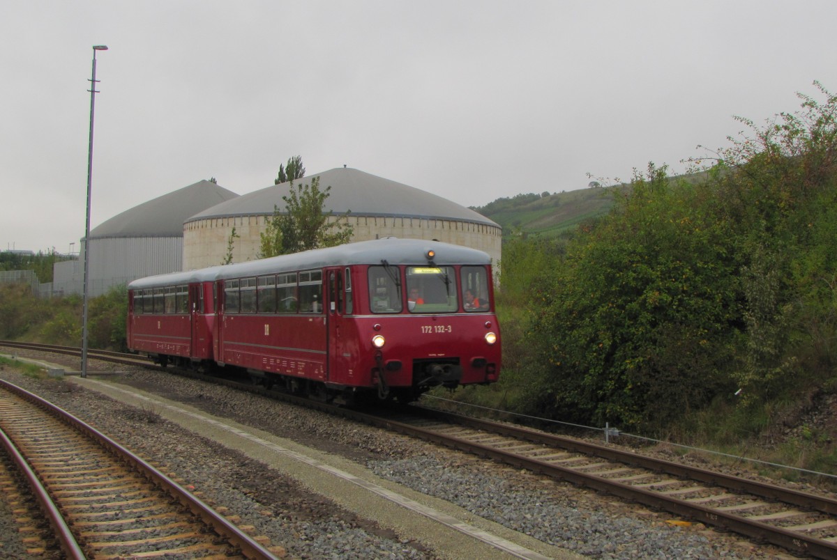 KSR 172 132-3 + 172 171-1 als DLr 74786 nach Freyburg, am 13.09.2014 bei der Ausfahrt in Karsdorf.