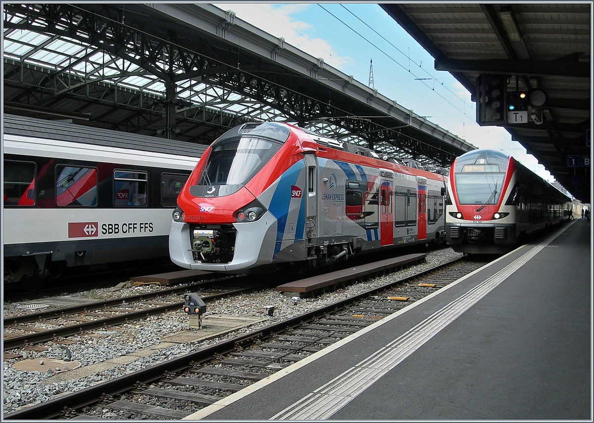 LÉMAN EXPRESS: Künftig werden die SNCF Z 31500 ab Coppet via Annemasse Richtung Frankreich fahren und der SBB RABe 511 ab Annemasse nach St-Maurice, neusten Ideen zu folge gar bis Le Chable fahren. Ob wohl auch die RABe 511 die prächtige LÉMAN EXPRESS Farbgebung bekommen? 

Lausanne, den 29. April 2019