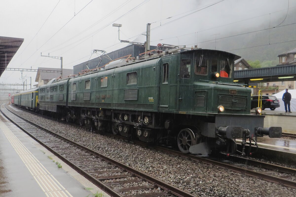 Ländilok 11801 steht am verregneten 19 September 2021 in Erstfeld während das Bahnhofsfest der Gotthard Bahntage.