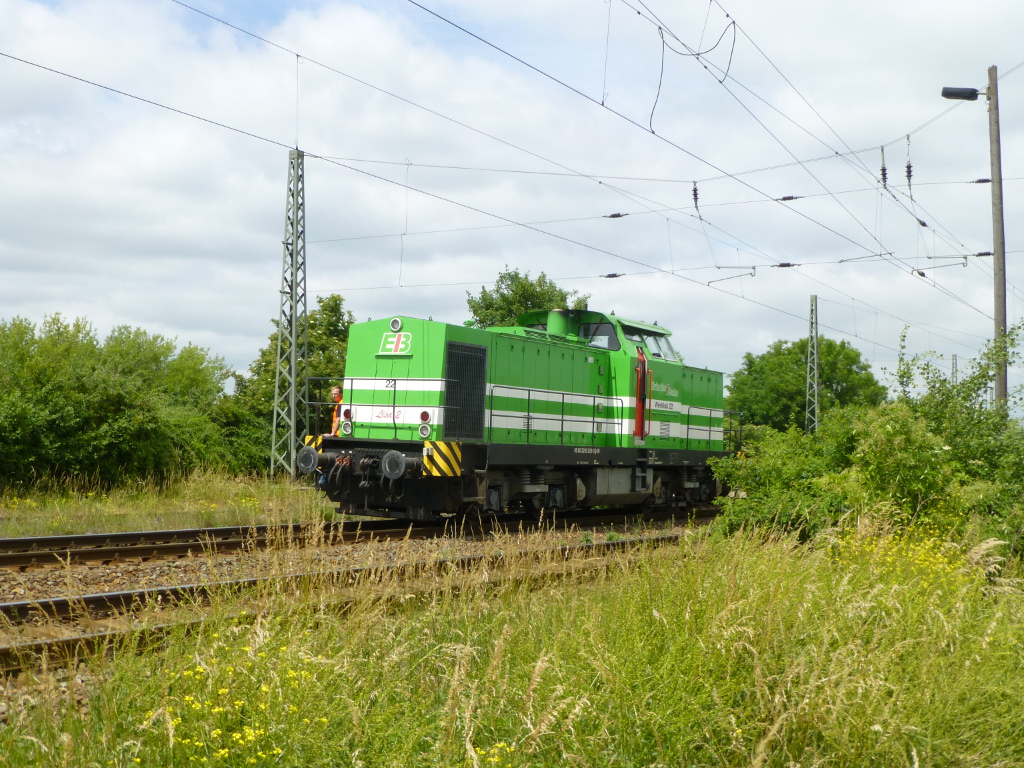 Lisa 2 beim Ausziehen an der südlichen Bahnhofseinfahrt in Erfurt Ost, 19.6.14.