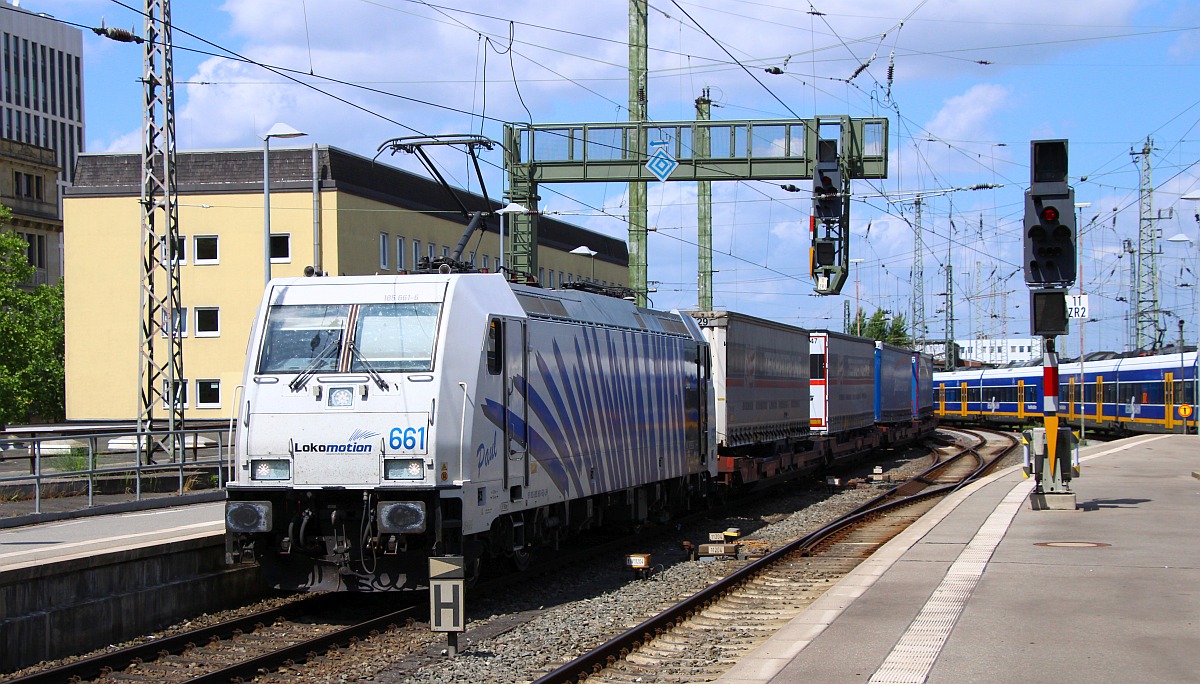 Lokomotion 185 661  Paul  mit REV/FKR/12.09.16 und dem Paneuropa/Terratrans KLV nach Verona. Bremen Hbf 11.06.2022