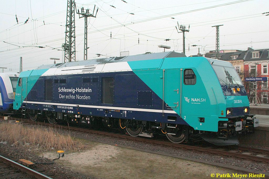 Lokportrait nah.SH 245 201 am 16.02.2015 in Hamburg-Altona