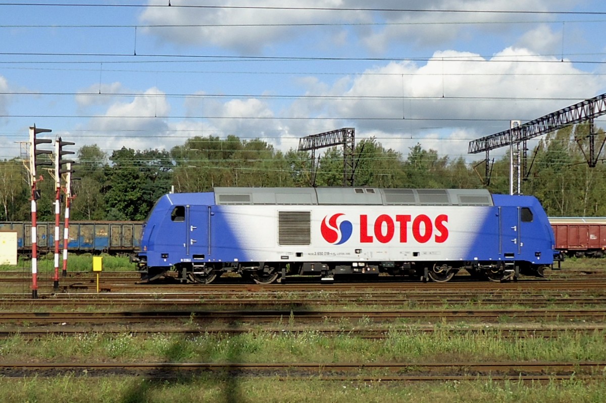 LOTOS Kolej mietet u.A. 650 018 von Alpha Trains an, hier in Wegliniec am 23 september 2014.