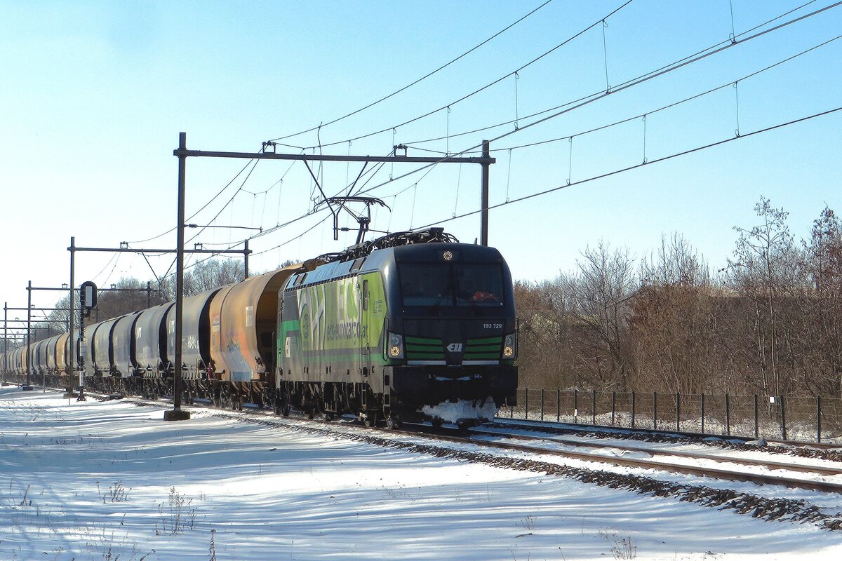 LTE 193 729 passiert ganz rhig Alverna am 11 Februar 2021.