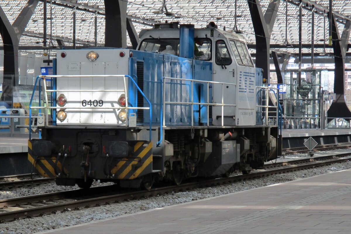 LTE 6409 durchfahrt solo Rotterdam Centraal am 26 Mrz 2017.