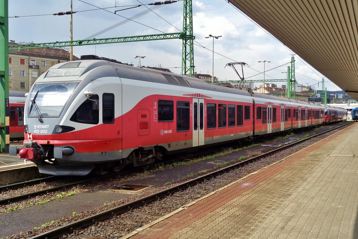 MAV Stadler 415 052 steht am 13 Mai 2018 in Budapest-Deli.