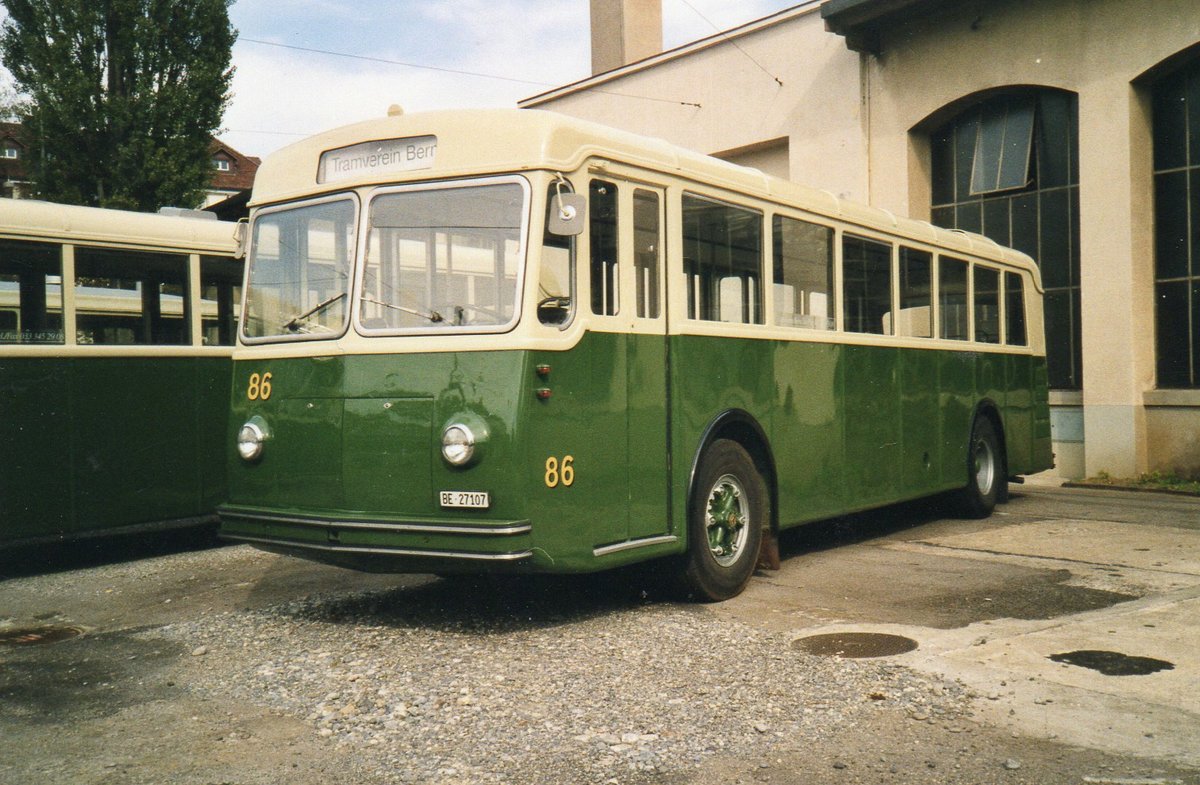 (MD092) - Aus dem Archiv: SVB Bern (TVB) - Nr. 86/BE 27'107 - Saurer/FFA im Oktober 1999 in Bern, Burgernziel