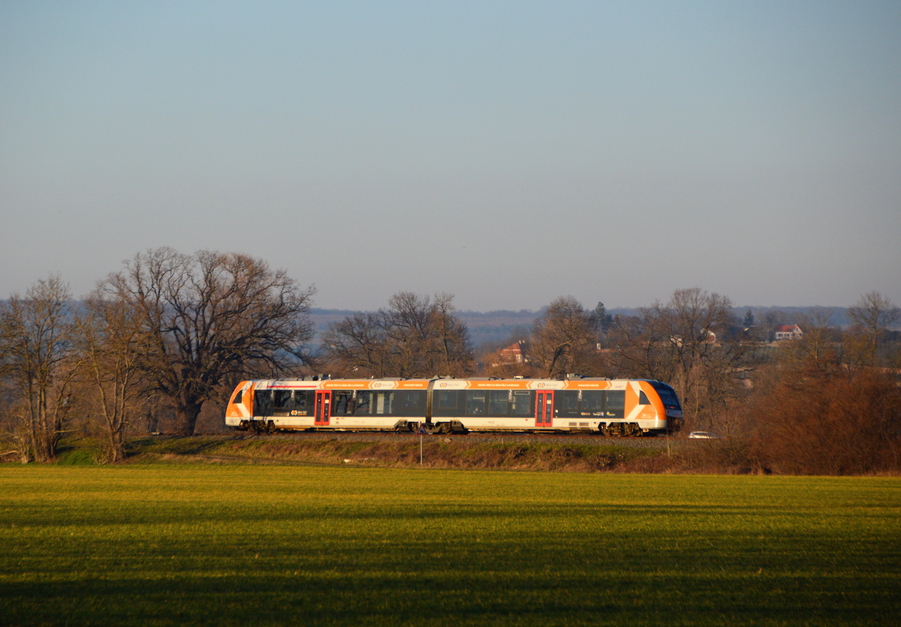  Mein Takt  auf der Unstrutbahn. abellio 1648 416  Mein Takt  als 
RB 80566 von Naumburg Ost nach Wangen. 02.03.2021 bei vor Ro�bach.