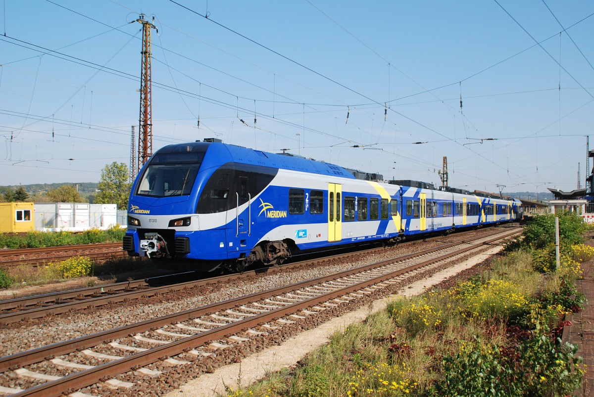 Meridian ET 310 als Tfzf Richtung Bad Kösen, am 03.10.2015 in Naumburg Hbf. (Foto: Marco Zergiebel)