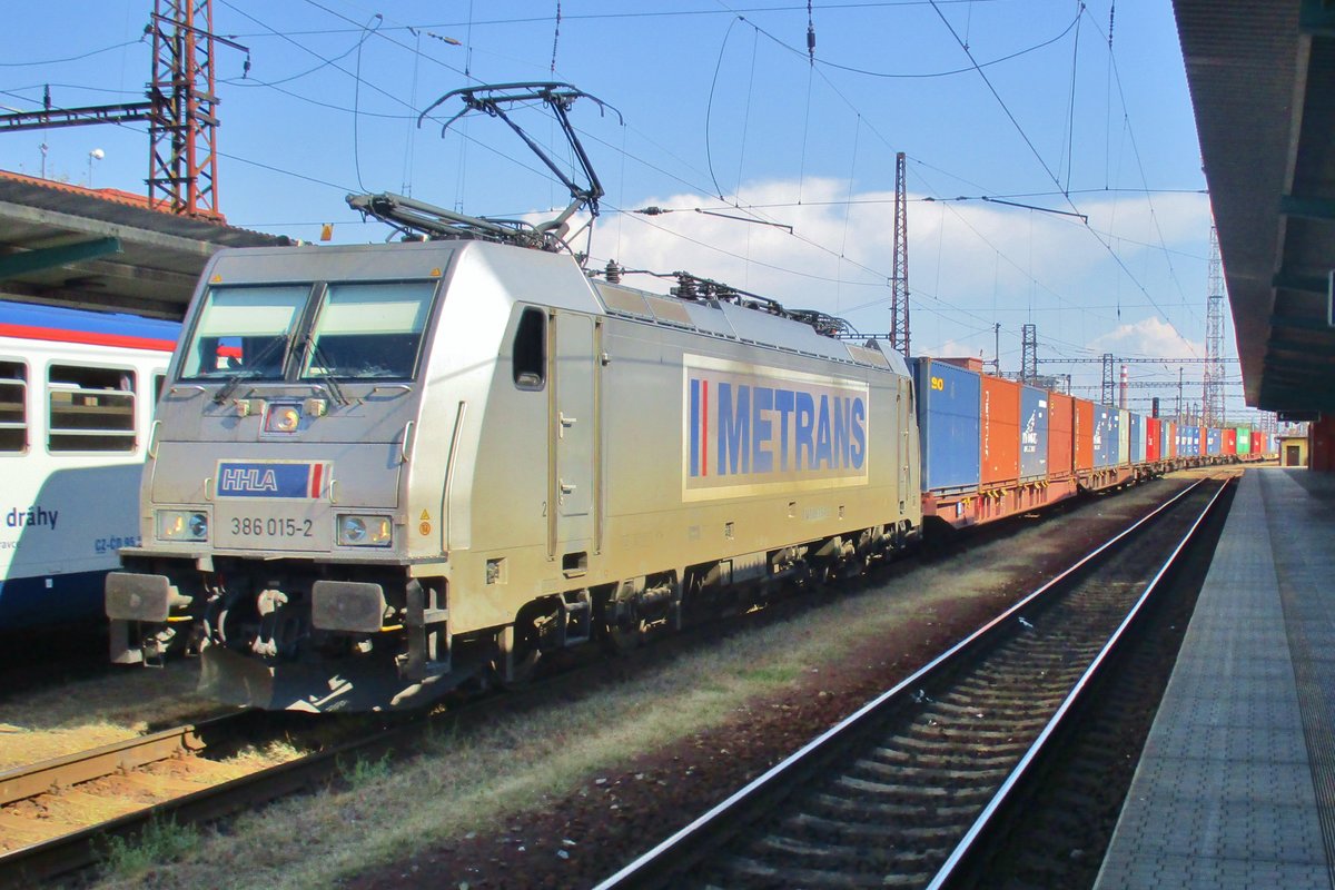 Metrans 386 015 durchfahrt am 15 September 2018 Pardubice.