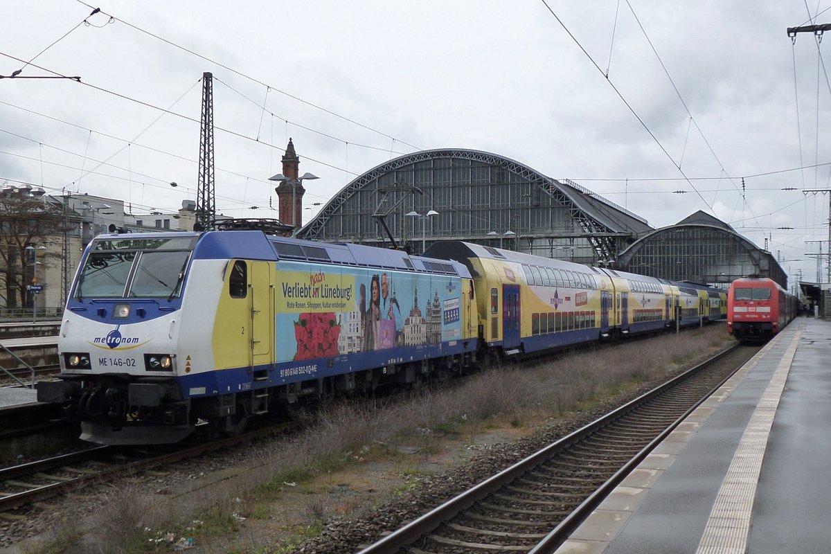 Metronom 146-02 steht am 27 April 2016 in Bremen Hbf.