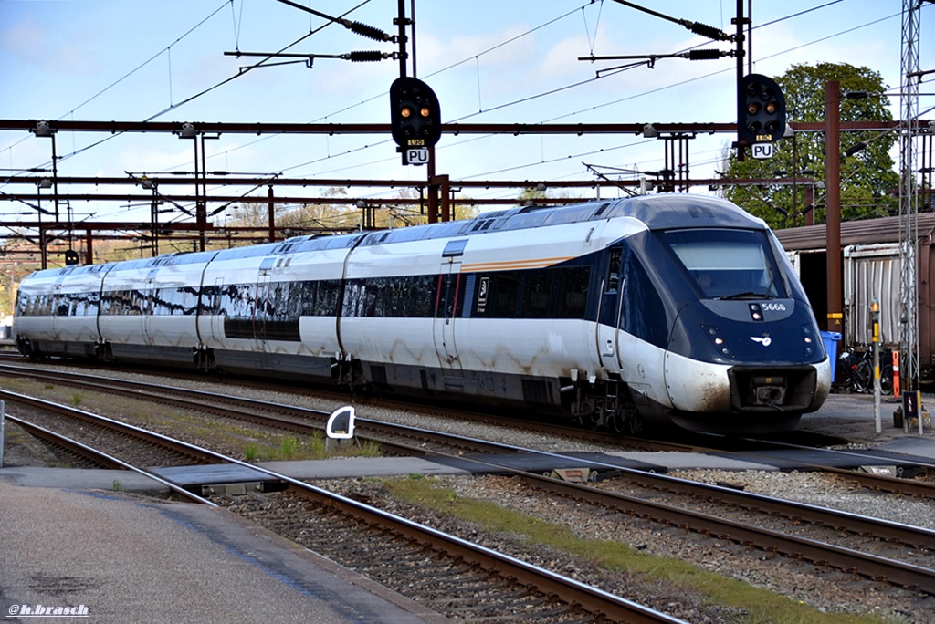 MG 5668 bei der einfahrt zur station fredericia,24.04.17