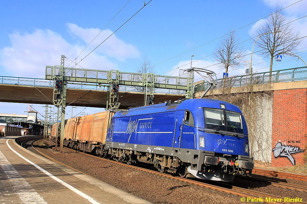 MGW 183 500 mit Innofreight-Containerzug am 11.03.2015 in Hamburg-Harburg auf dem Weg nach Mannheim