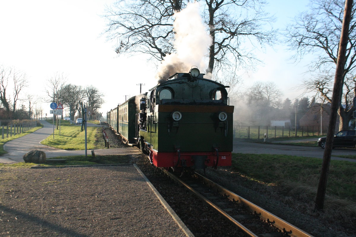 Mh 53 bei der druchfahrt am Bedarfshaltepunkt Posewald am 30.12.20