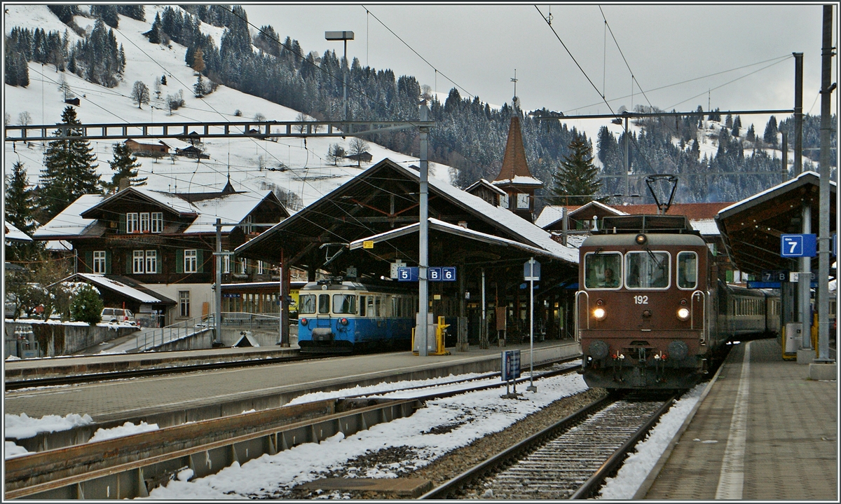 MOB ABDe 8/8 4002 und BLS Re 4/4 192 in Zweisimmen.
24. Nov. 2013