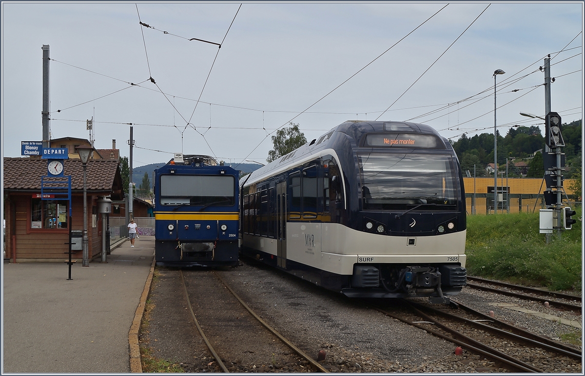 MOB Gem 2/2 2504 und CEV MVR ABeh 2/6 7505 in Blonay-

3. Juli 2019