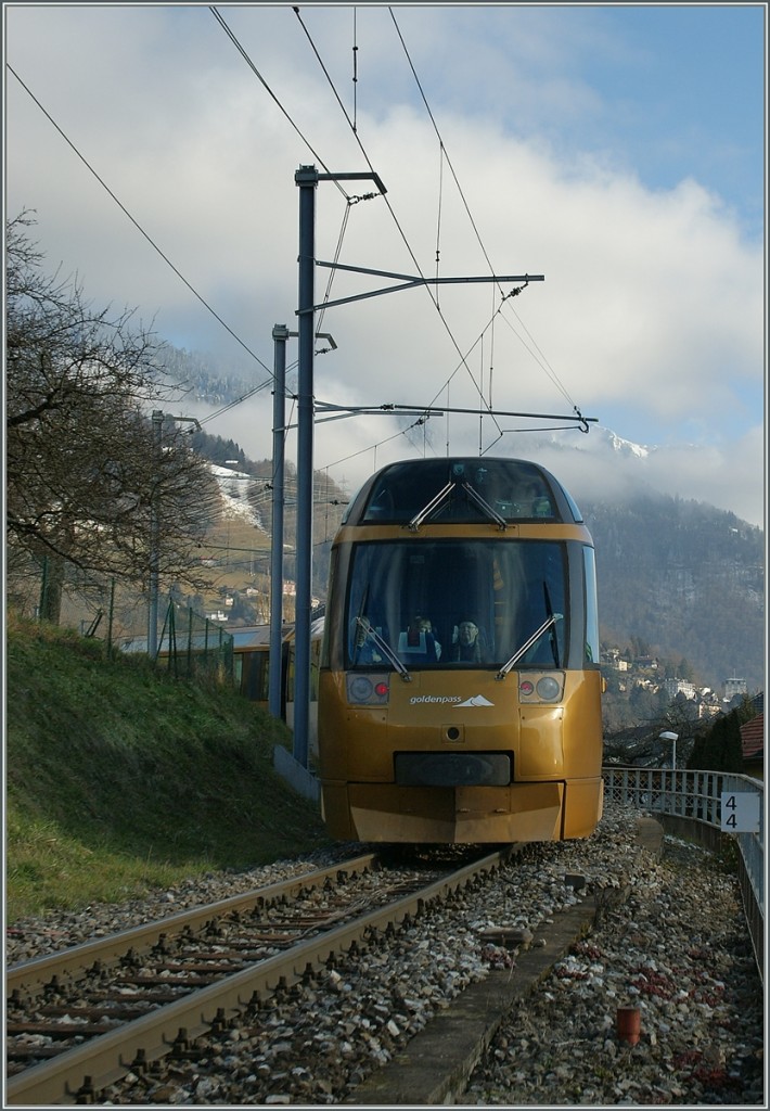 MOB GoldenPass-Panoramique Express bei Chernex.
17.02.2014