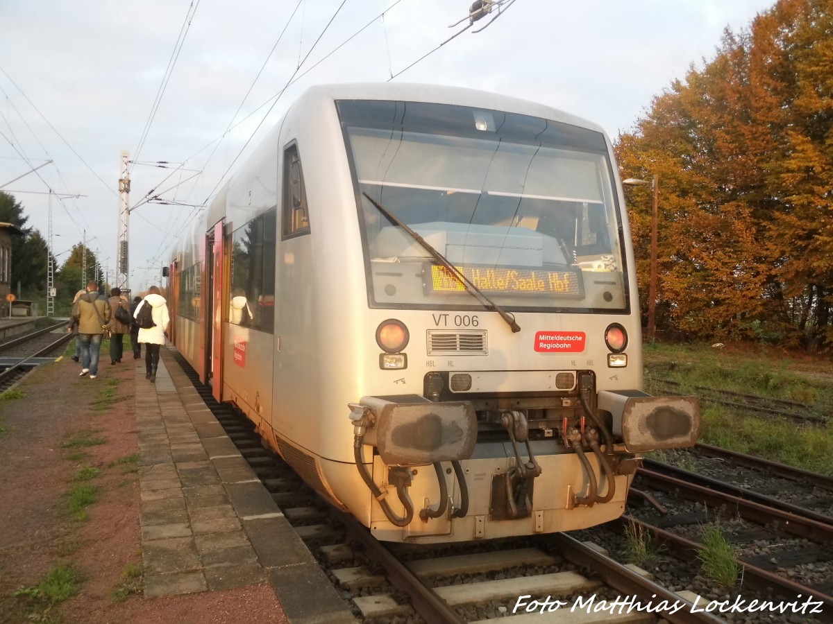 MRB VT 006 im Bahnhof Reuen am 23.10.15