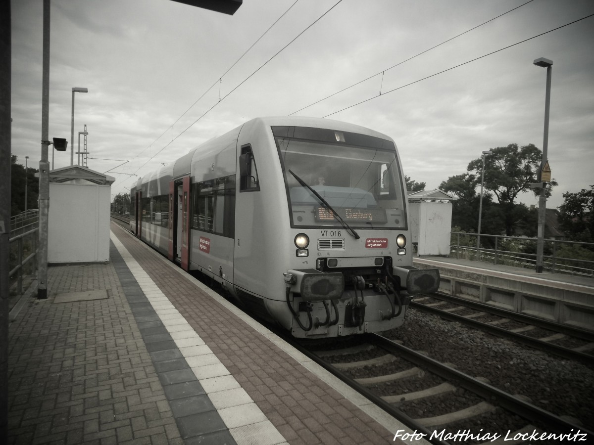 MRB VT 016 mit ziel Eilenburg im Bahnhof Delitzsch ob Bf am 29.6.15