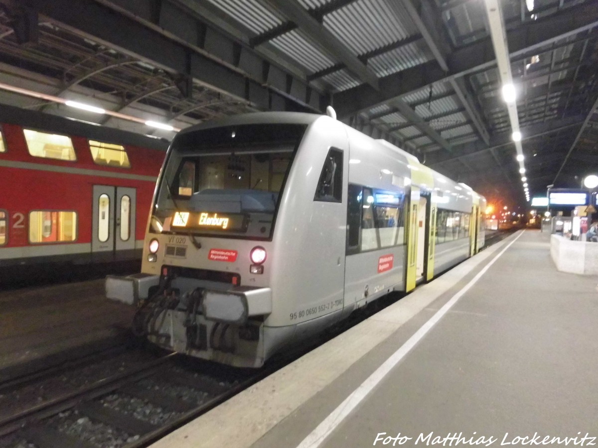 MRB VT 020 mit ziel Eilenburg im Hallenser Hbf am 12.11.15