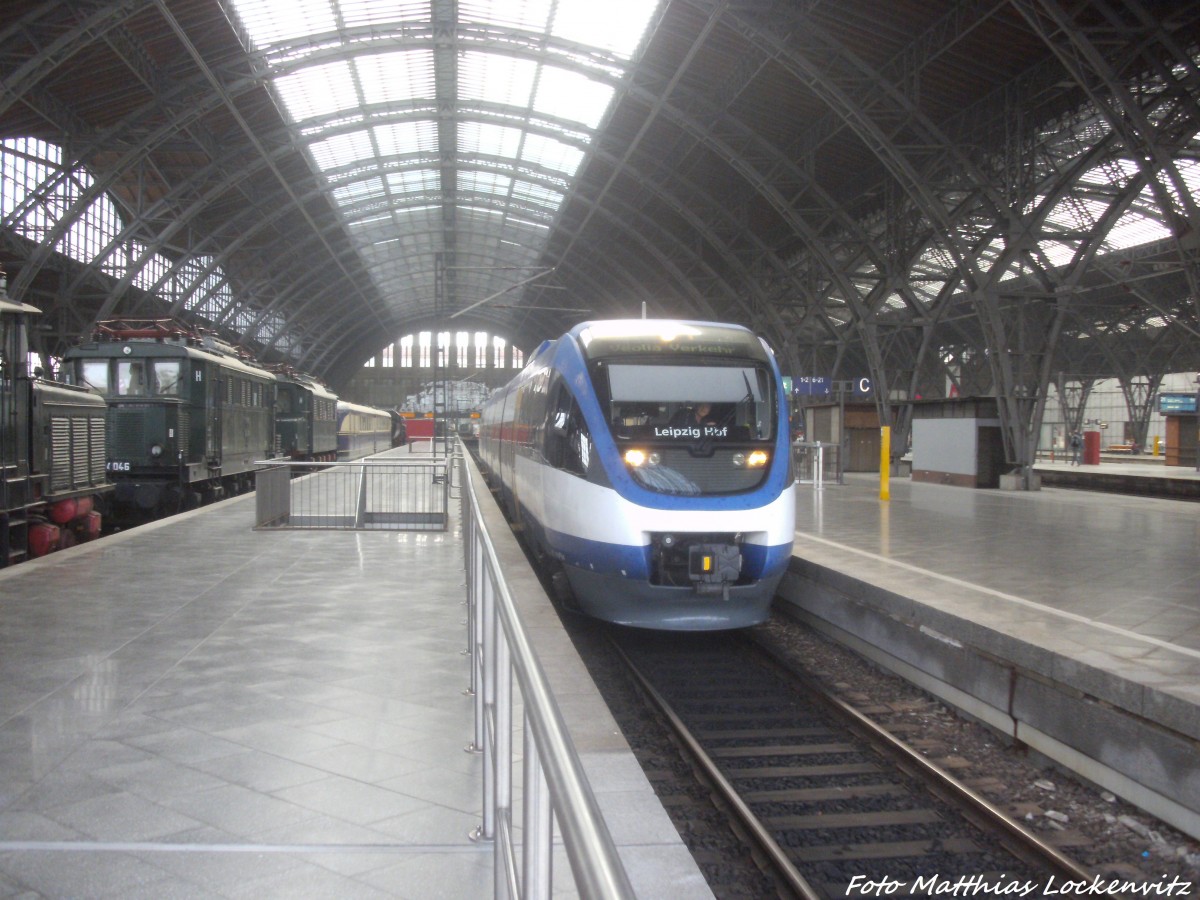 MRB VT 2.09 (Ex OLA VT 0011) mit ziel Geithain beim Verlassen des Bahnhof Leipzig Hbf am 8.9.14