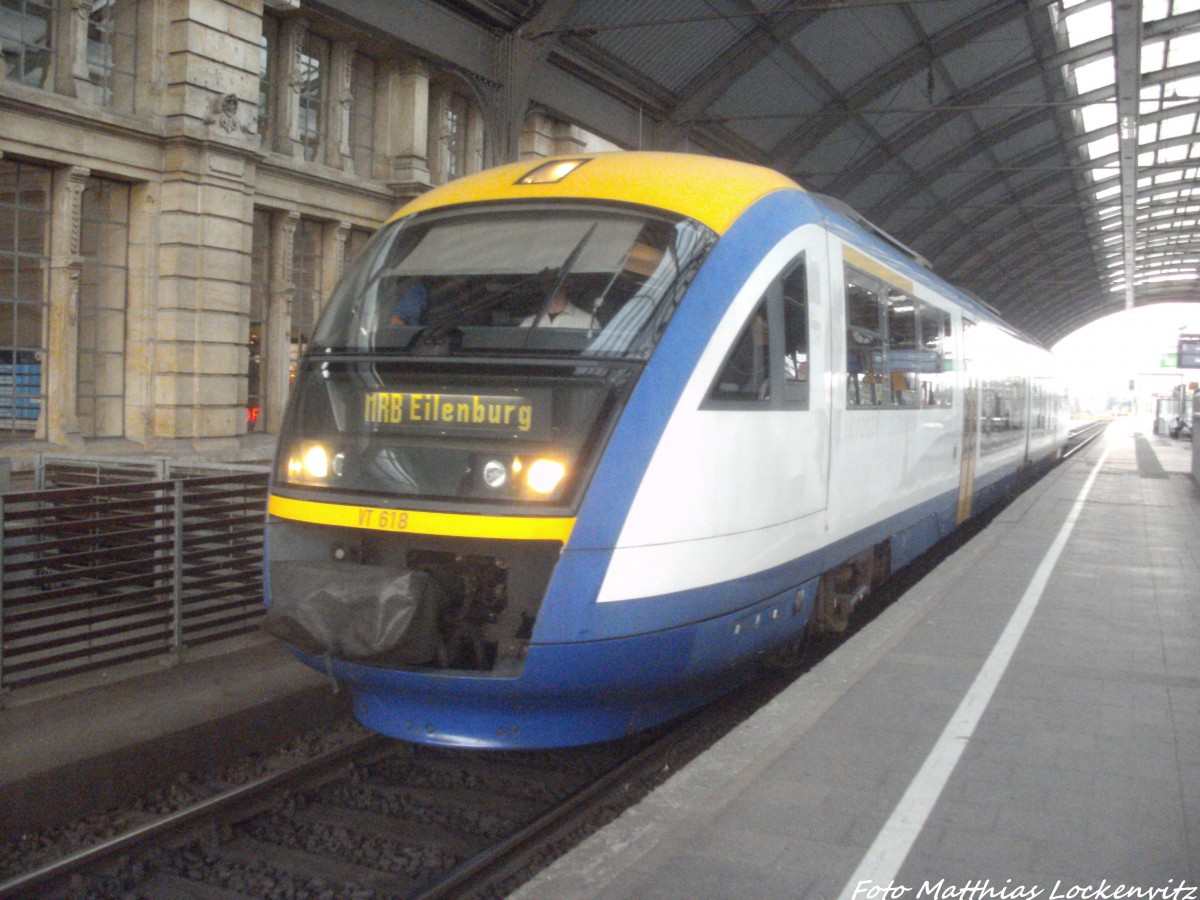 MRB VT 614 mit ziel Eilenburg beim verlassen des Bahnhofs Halle (Saale) Hbf am 7.9.14