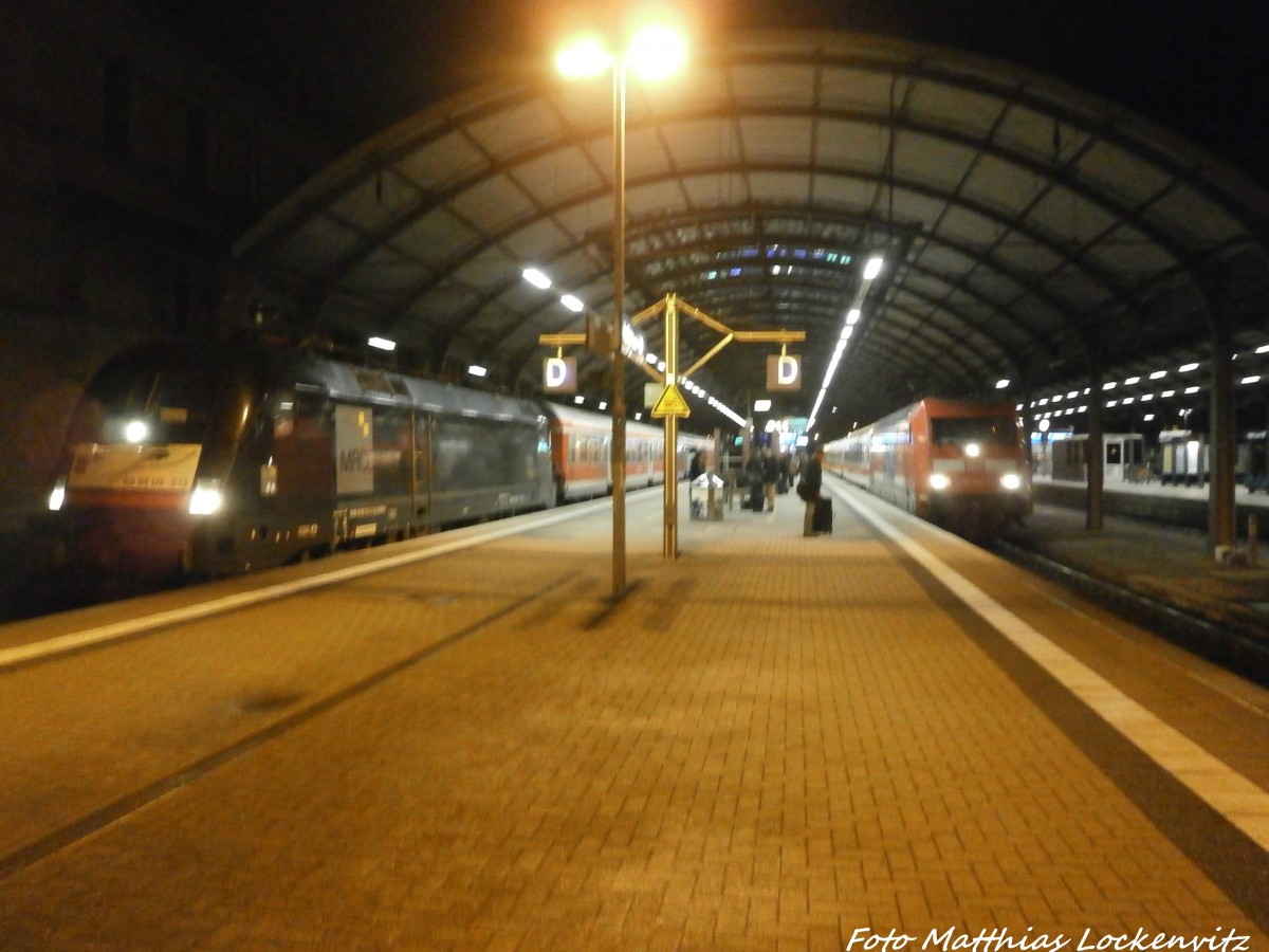 MRCE ES 64 U2 - 013 und 101 029 im Hallenser Hbf am 4.1.15