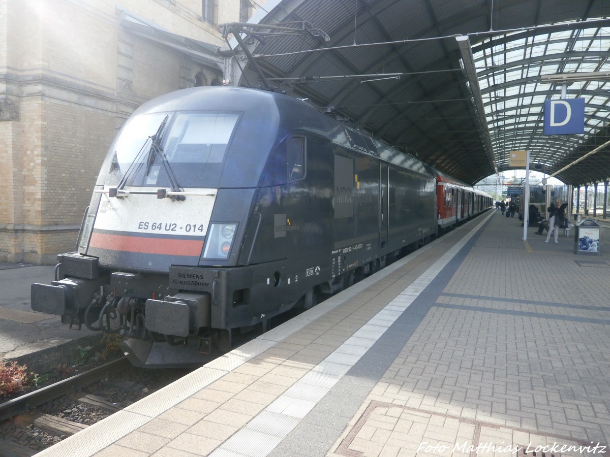 MRCE ES 64 U2 - 014 am RB20 im Bahnhof Halle (Saale) Hbf am 11.5.15