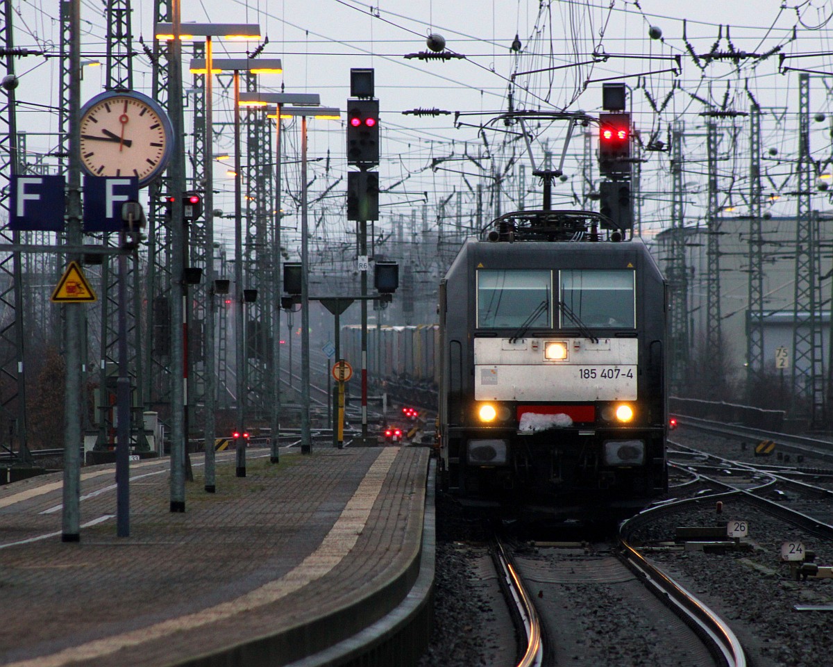 MRCE/TXL 6185 407-4 mit dem DGS 45697(Malmö Godsban - Wanne-E Wof)aufgenommen bei der Durchfahrt im Bhf Neumünster. 13.01.2016