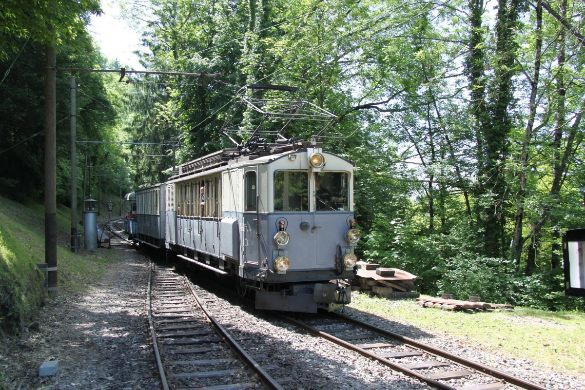 Museumsbahn Blonay-Chamby.Triebwagen ex.Leuk-Leukerbad Bahn ABFe 2/4 Nr.10 mit Beiwagen u.Sommerwagen.Chamby 07.06.14