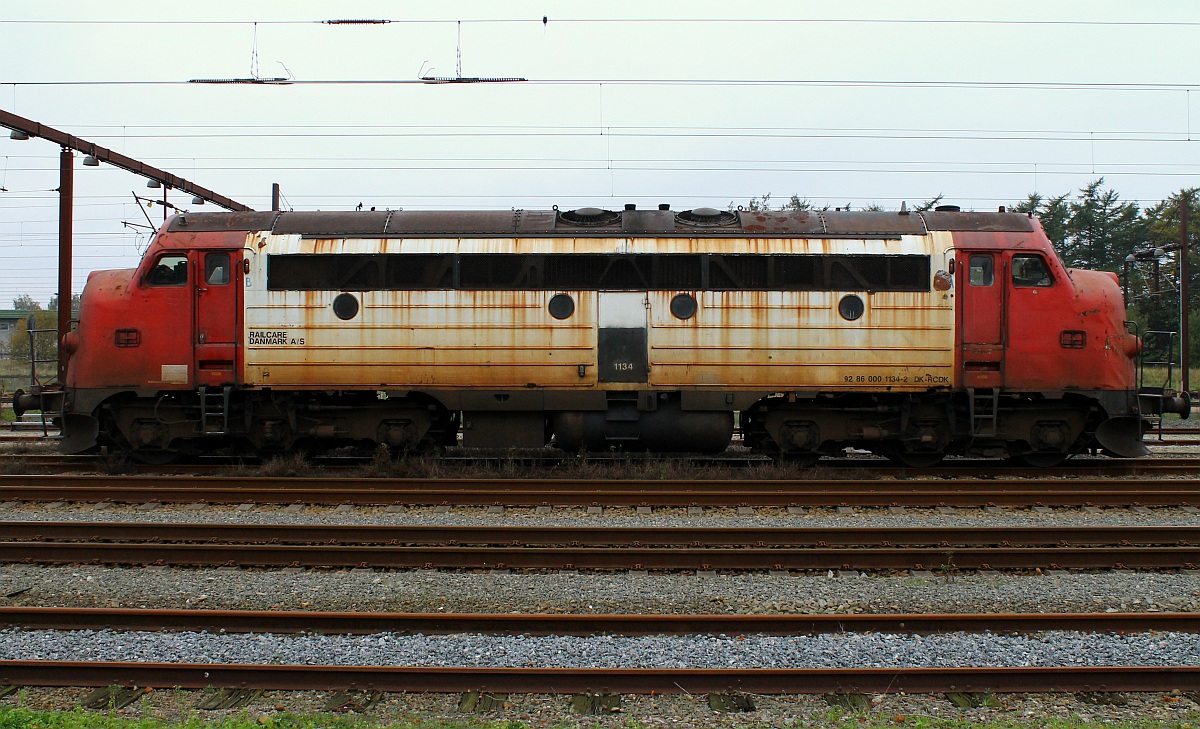 MY 1134 der Captrain/Railcare Danmark A/S (92 86 000 1134-2 DK-RCDK) hat ein gewöhnungsbedürftiges Äusseres ist aber im Inneren auf dem neusten Stand der Technik. Padborg/DK 16.10.2013 