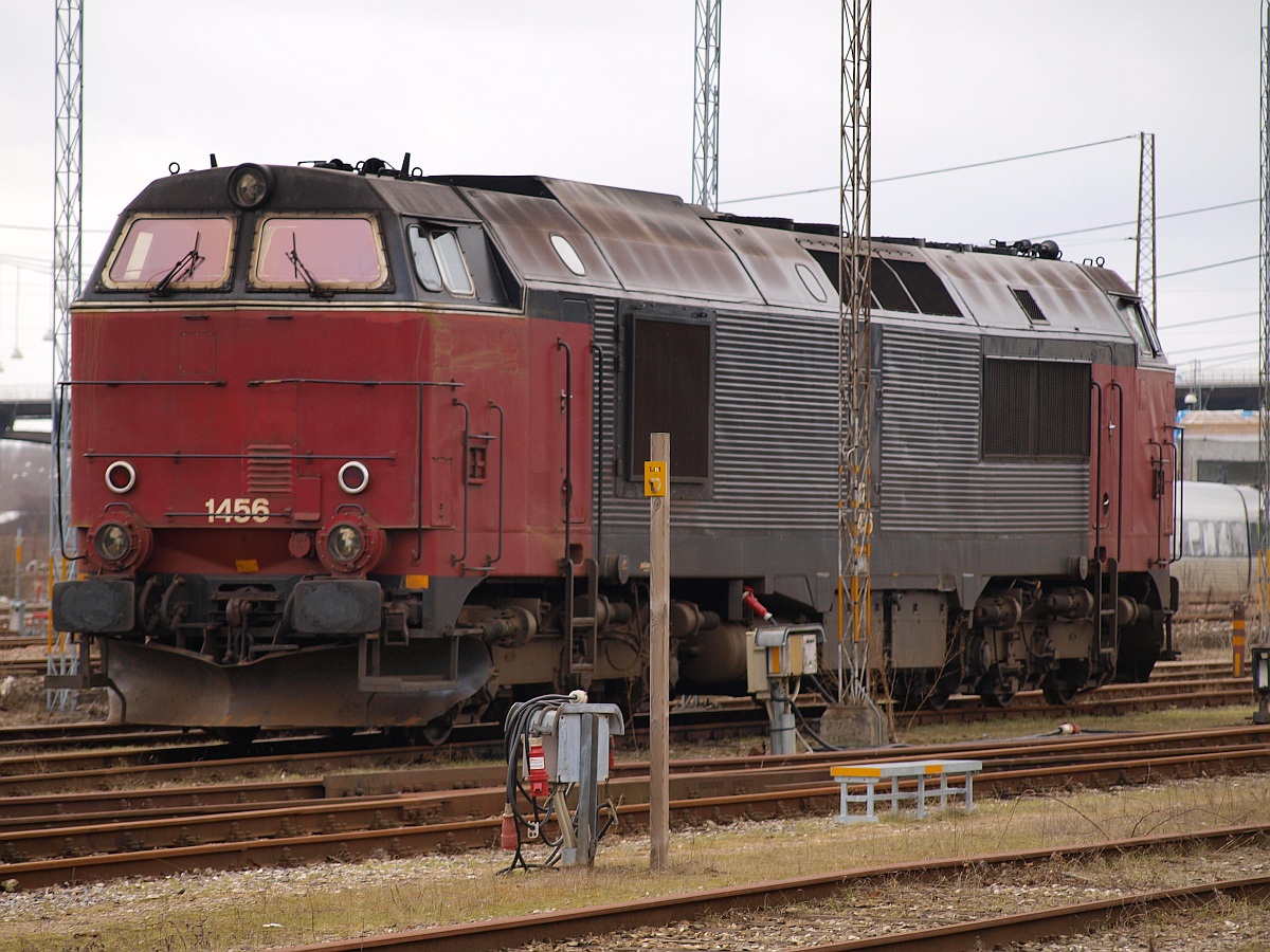 MZ 1456(NOHAB 1977,2900kW,165km/h,123t)ist seit 2009 bei der Railion Scnadinavia und steht hier am 23.03.2010 abgestellt in Aarhus.
