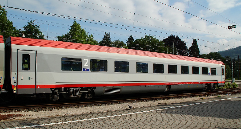 Nach UIC Wagennummer der erste dieser Gattung bei der ÖBB, Bmpz 20-94 000-0 aufgenommen in Bregenz. 02.06.12