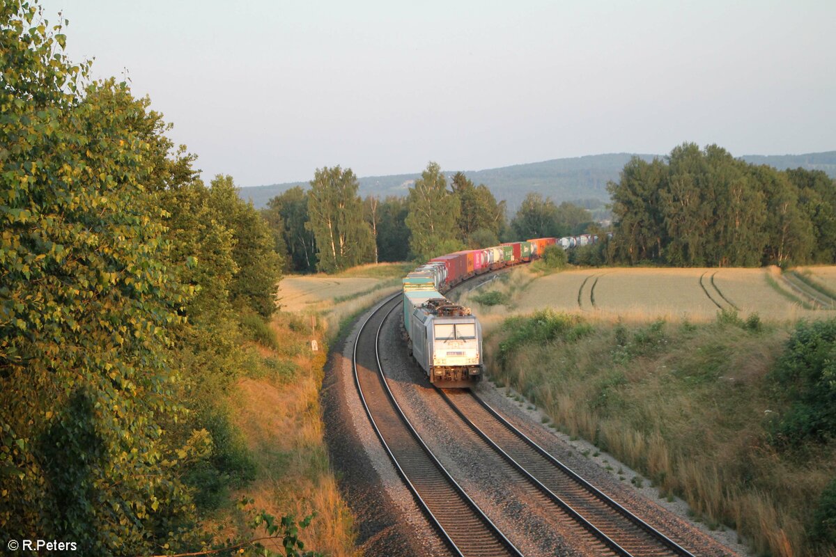 Nachschuss auf 386 030-1 die an einem Elbtal Umleiter hängt, Unterthölau 23.07.21